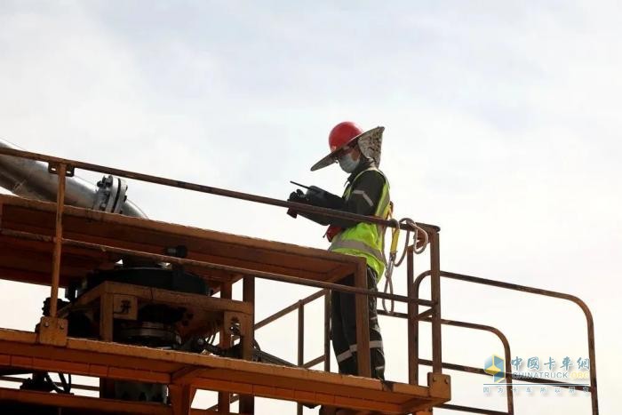 交大神舟：黑岱溝煤礦來了個“粉塵殺手”！單車可降塵5000㎡