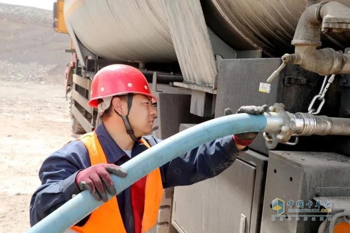 交大神舟：黑岱溝煤礦來了個“粉塵殺手”！單車可降塵5000㎡