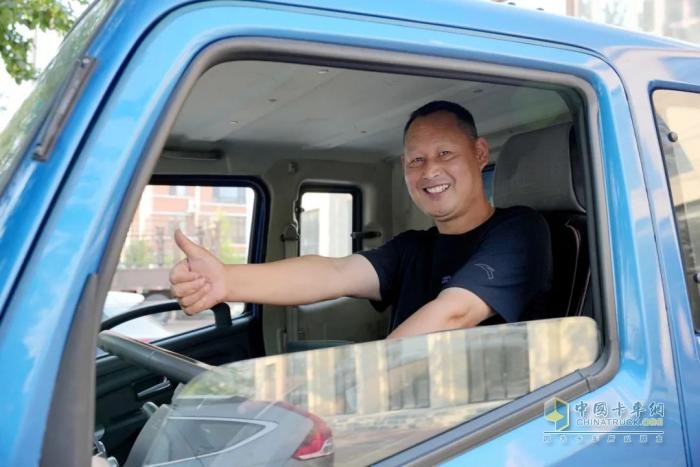 從五蓮三輪到飛碟金牛X3：一個(gè)家族的運(yùn)輸史，半部五征發(fā)展史