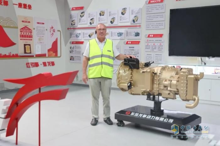 協(xié)同合作，共拓海外！東風進出口公司俄羅斯團隊探秘龍擎智造