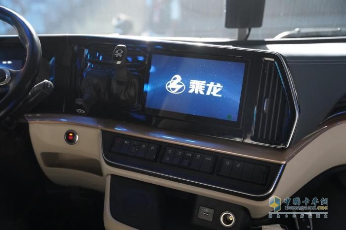 三電效能進(jìn)階，乘龍翼威5助力卡友多拉快跑高效運(yùn)營(yíng)