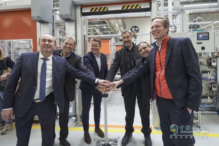 油電共舞，曼恩紐倫堡工廠開趴！