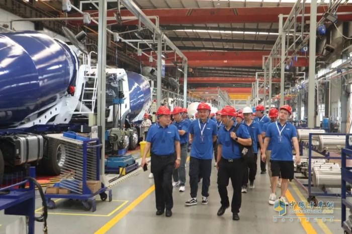 “綠色智造 攪動未來—中集車輛新能源攪拌車產(chǎn)業(yè)交流峰會”成功舉辦