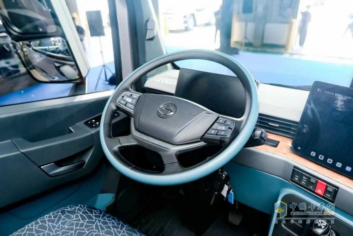 破壁駛來 廣汽領(lǐng)程T9定義新能源重卡新紀(jì)元