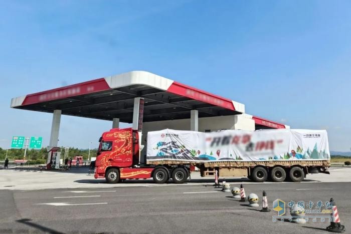 東風(fēng)商用車：“干”字當(dāng)頭，“拼”勁滿格！公司全領(lǐng)域按下“加速鍵”