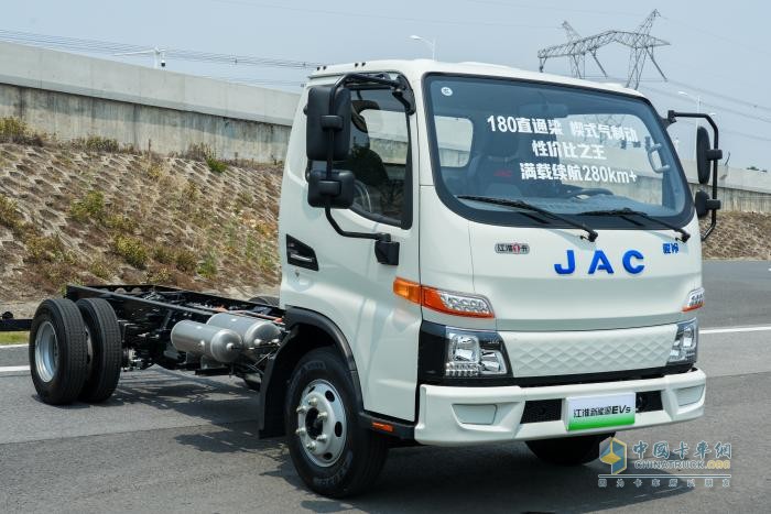 江淮新能源輕卡全場景解決方案全國發(fā)布收官，賦能綠色物流新紀(jì)元