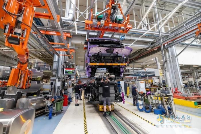 德國(guó)曼恩：純電新“獅”力的里程碑時(shí)刻！