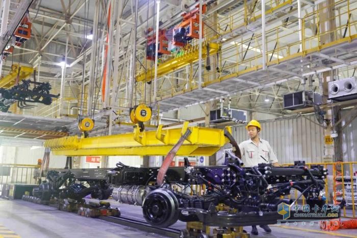 東風(fēng)商用車：硬仗！迎戰(zhàn)！