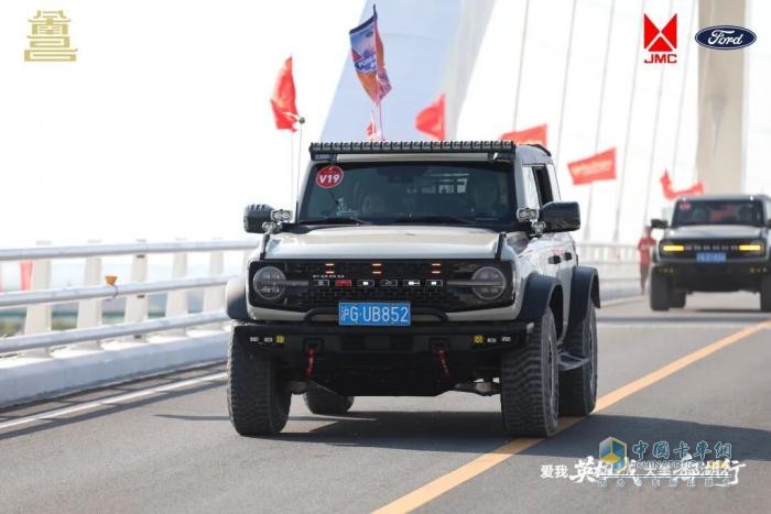 130臺(tái)福特烈馬馳騁鄱陽(yáng)湖！打造"汽車+文旅+生態(tài)"創(chuàng)新范本