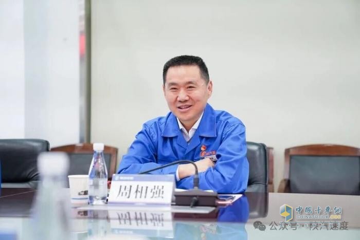 省國(guó)資委黨委副書(shū)記馬多平調(diào)研陜汽企業(yè)文化建設(shè)工作