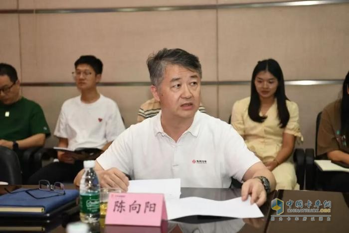 強(qiáng)化協(xié)同，提升品牌，推動(dòng)?xùn)|風(fēng)商用車事業(yè)群高質(zhì)量發(fā)展