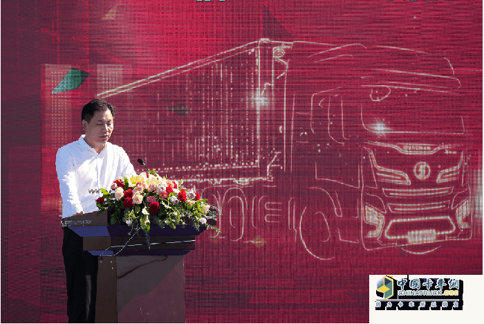 500輛戰(zhàn)略簽約、100輛批量交付，陜汽重卡斬獲大單！