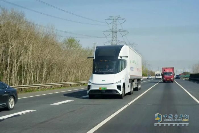 雀巢Nestlé聯(lián)合葦渡Windrose純電重卡，完成天津到江蘇吳江的綠色運(yùn)輸