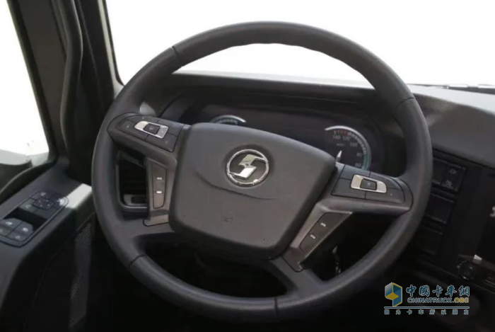 實力出征！陜汽德龍M6000面面俱到，高效運營