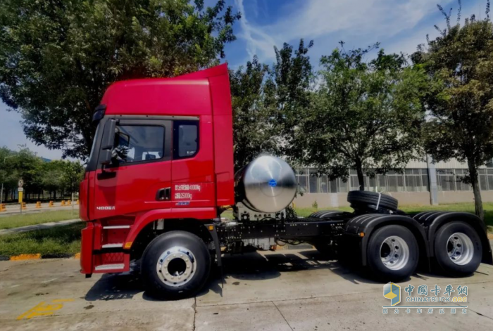 陜汽X5000 LNG大顯神通，低耗高效創(chuàng)價(jià)值！