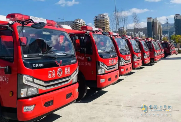 春節(jié)交付暖人心！50 臺五菱消防車再赴云南