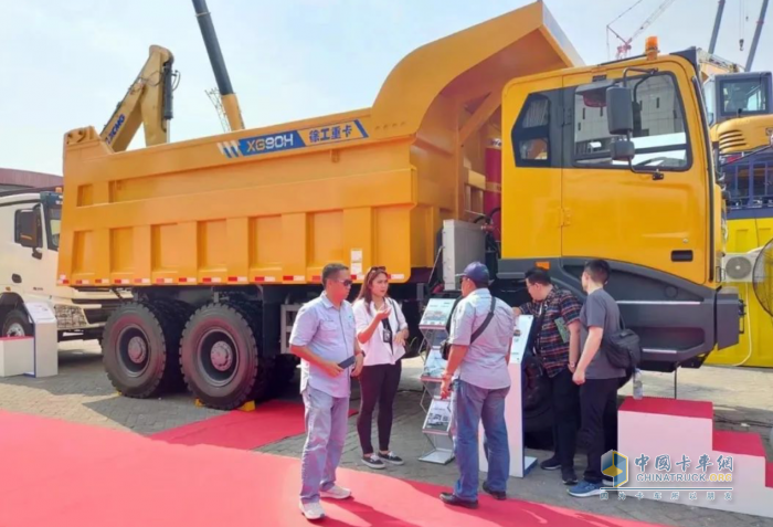  你好，雅加達(dá)！徐工汽車攜開山重器亮相印尼礦業(yè)展
