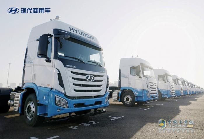 現(xiàn)代創(chuàng)虎“出?！敝袞| 首批車輛正式發(fā)車