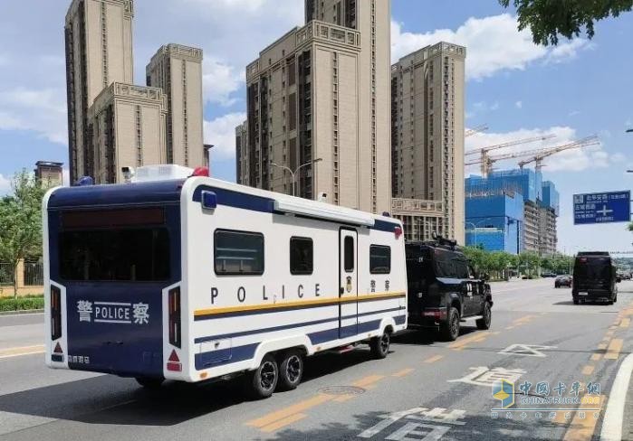 森源鴻馬全新機(jī)動(dòng)化警務(wù)室亮相||助力警務(wù)工作高效開展