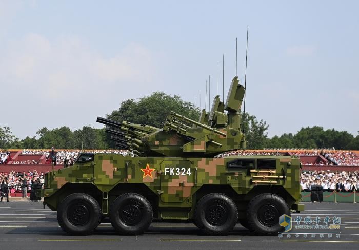 解放軍車，在天安門廣場成功受閱！