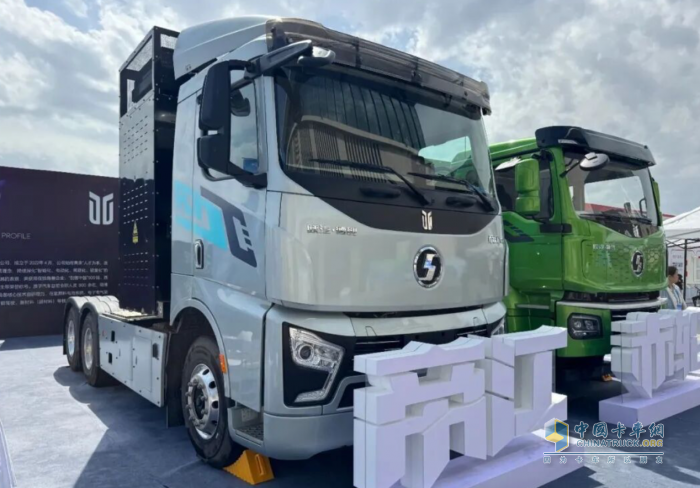 低碳發(fā)展 氫啟未來(lái) 質(zhì)子汽車亮相第三屆西部氫能博覽會(huì)