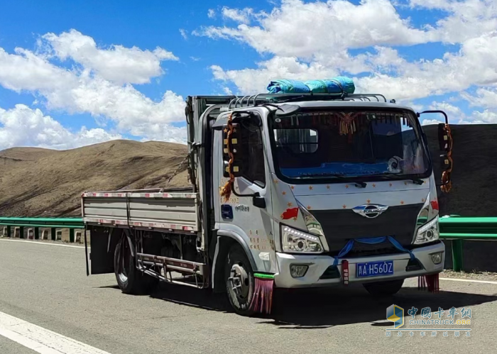 青?？ㄓ?福田領(lǐng)航輕卡用的好，又帶新客戶過來了