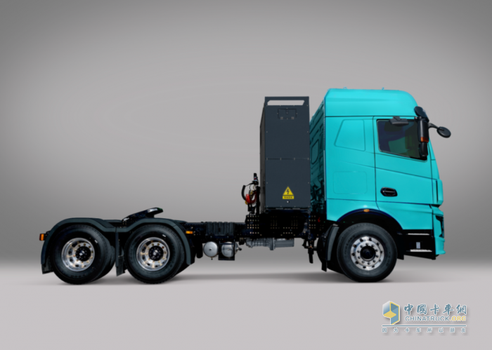 同為牽引車，你選“跑的遠(yuǎn)”還是“拉的多”？