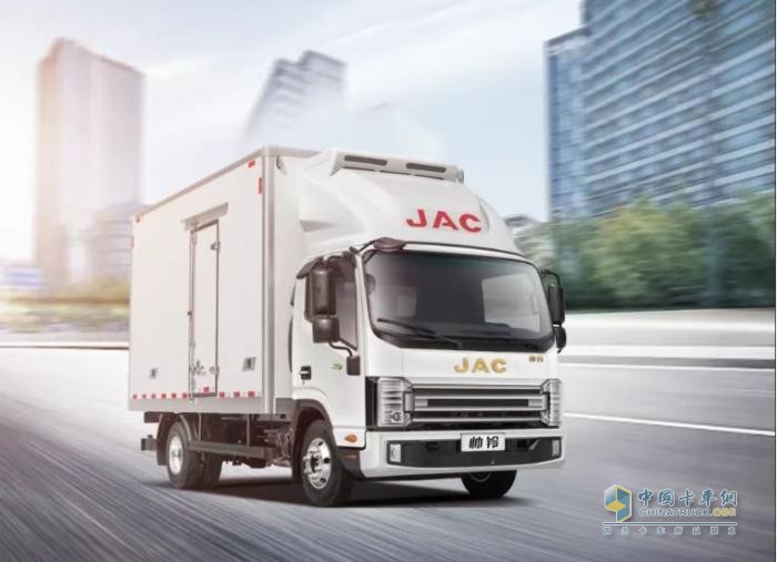 夏日冷鏈運(yùn)輸忙，江淮1卡冷鏈1號(hào)提供高價(jià)值出行方案