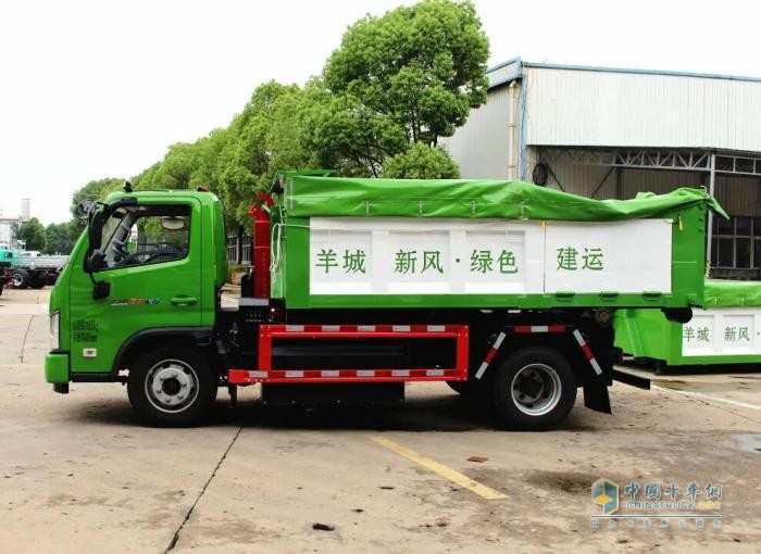 福田普羅科新型建廢垃圾車亮相東莞“繡匠杯”技能競賽 助力建筑垃圾處置行業(yè)高質(zhì)量發(fā)展