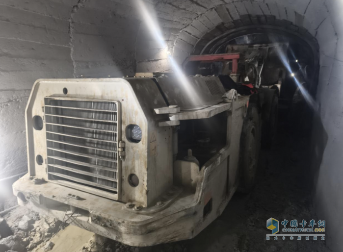 真“芯”賦能礦山保供 東康當(dāng)先展開非道路服務(wù)保障關(guān)懷