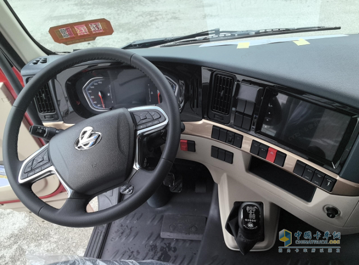 快遞業(yè)收入破萬億，乘龍H5大單橋為行業(yè)添彩助力