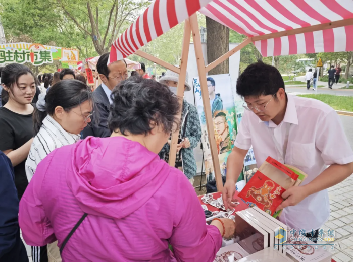 東風(fēng)汽車鄉(xiāng)村振興案例入選國(guó)家“藍(lán)皮書”，這波操作666