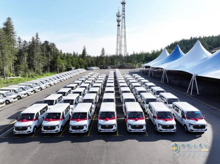 上汽大通MAXUS,新途V80,長(zhǎng)白山旅游