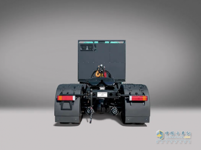 同為牽引車，你選“跑的遠(yuǎn)”還是“拉的多”？