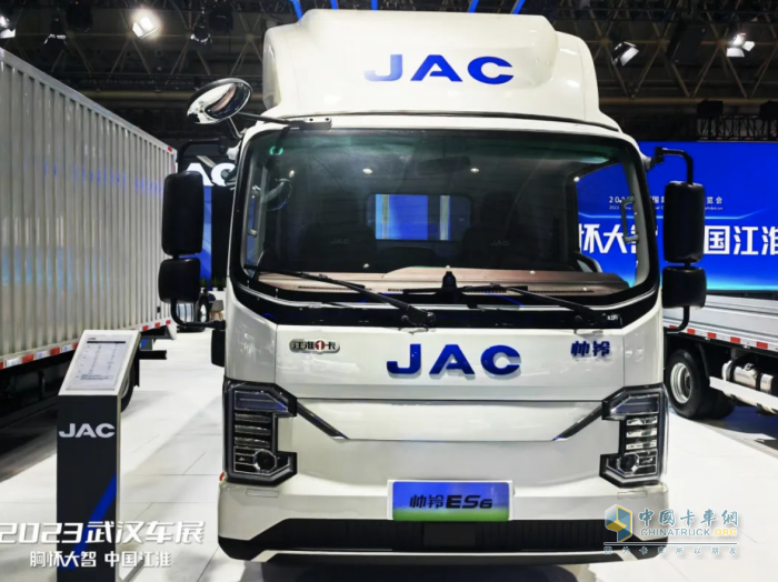 閃耀2023中國國際商用車展，江淮1卡“星鏈1號”技術(shù)品牌攜全新一代新品亮相！