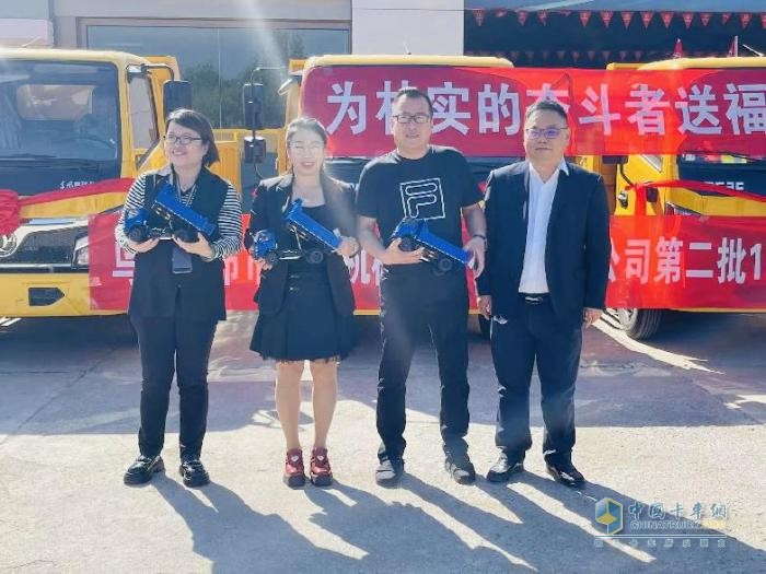 東風輕型車與內(nèi)蒙古多家大客戶達成合作