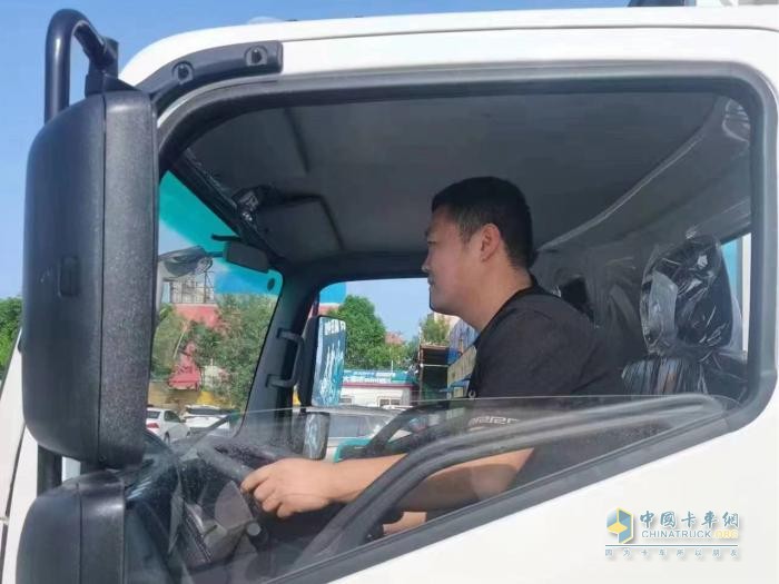 用冷鏈1號·帥鈴冰博士把點對點冷鏈運輸做深，他對行業(yè)有自己的理解