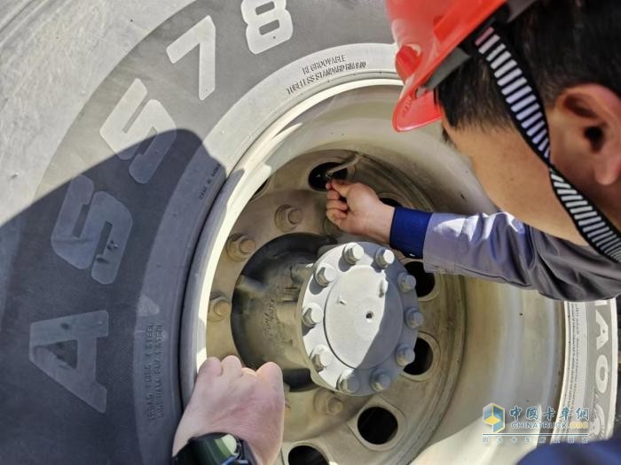 如何正確處理輪端滲油問題？