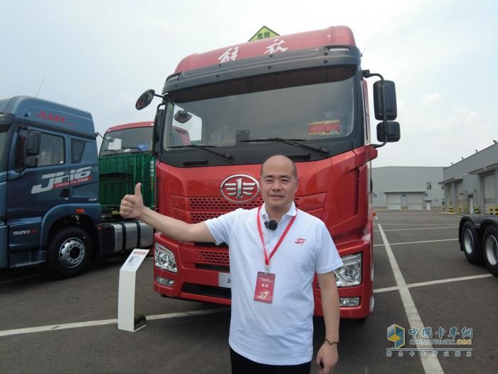 新安物流與解放青汽“闖關(guān)”?；愤\(yùn)輸 以千臺(tái)鑄信賴