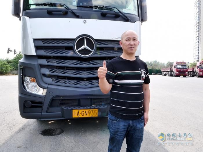復購6輛奔馳卡車!魏國清用高端車打好高端局
