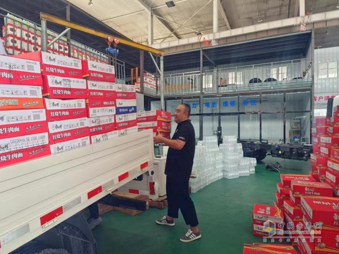 送物資進災區(qū)，福田奧鈴全面開啟救援行動