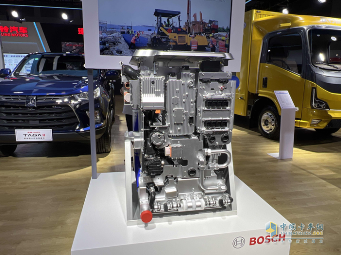 “臻品智造 鈴動(dòng)未來(lái)”科技創(chuàng)新看慶鈴，2023重慶智博展風(fēng)采