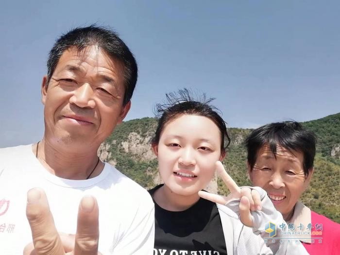 情系東風(fēng)、為愛前行，崔師傅數(shù)十年貨運(yùn)生涯初心如一