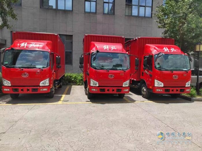 一年來多次批量復購解放輕卡，這家杭州物流公司看中了啥？   