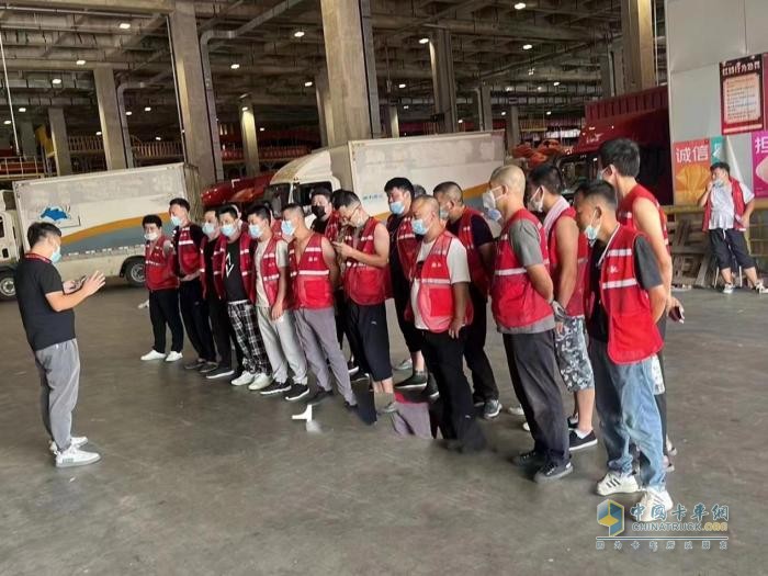 一年來多次批量復購解放輕卡，這家杭州物流公司看中了啥？   