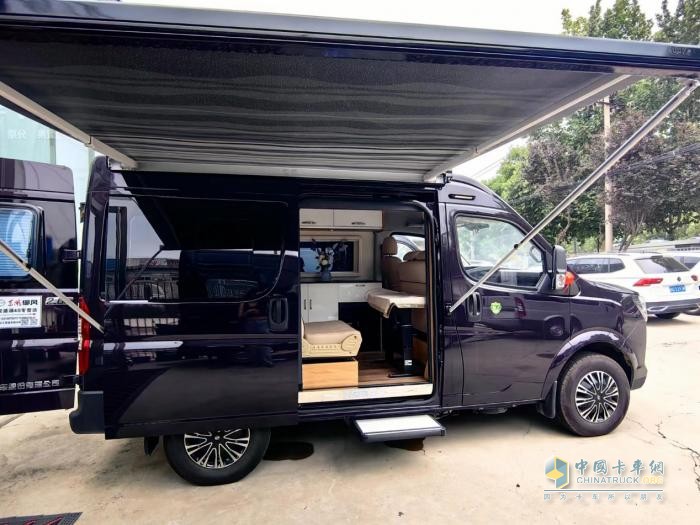 @全國(guó)用戶，放大招！東風(fēng)御風(fēng)V9＋這次玩大了！