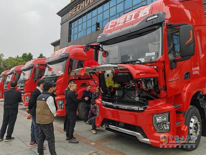 迎春送暖，上汽紅巖2024“春雷行動(dòng)”全面開啟