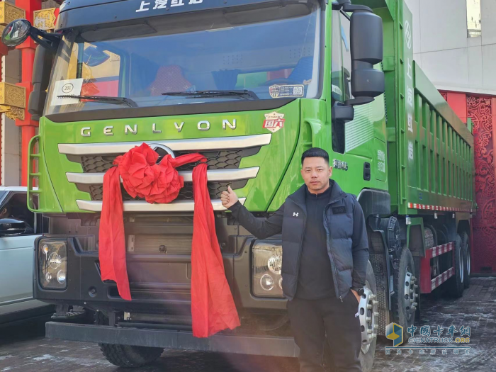 強(qiáng)勁可靠，用戶認(rèn)可 上汽紅巖杰獅C6自卸車助力哈爾濱品質(zhì)城建