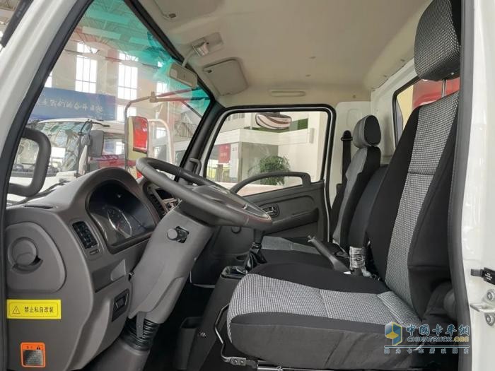 “勤儉持家”飛碟奧馳MV3，開起來比燃油車省一半！