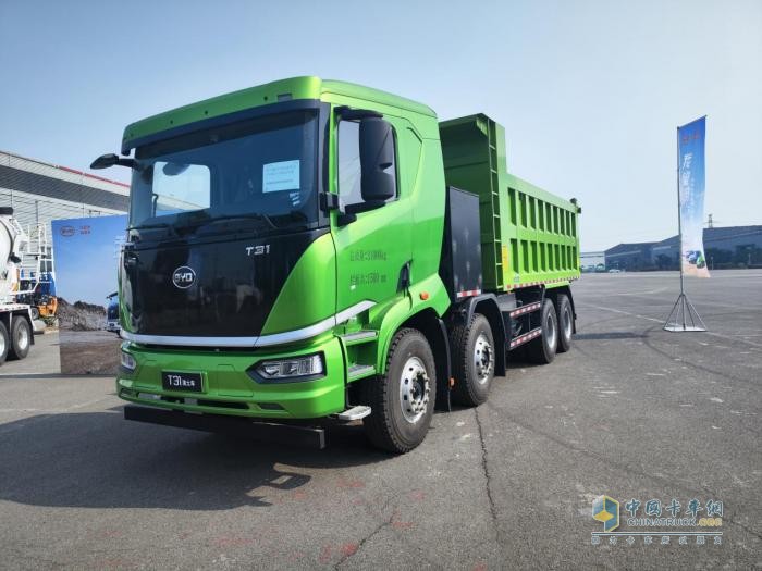 為基建開創(chuàng)綠色先鋒，比亞迪T31純電產(chǎn)品深受四川路橋信賴